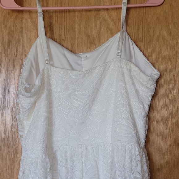 White lace floral dress - Picture 4 of 4